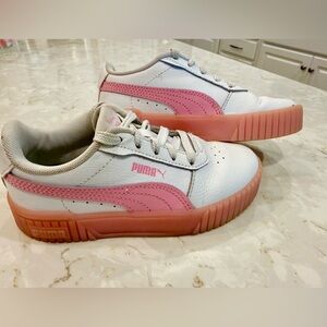 Puma Kids Sneakers in Pink and White